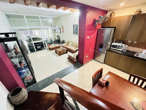 Nhà phố 67m2, 4 tầng, Quận 11, gần Lạc Long Quân, giá 10.5 tỷ - Sở hữu ngay!